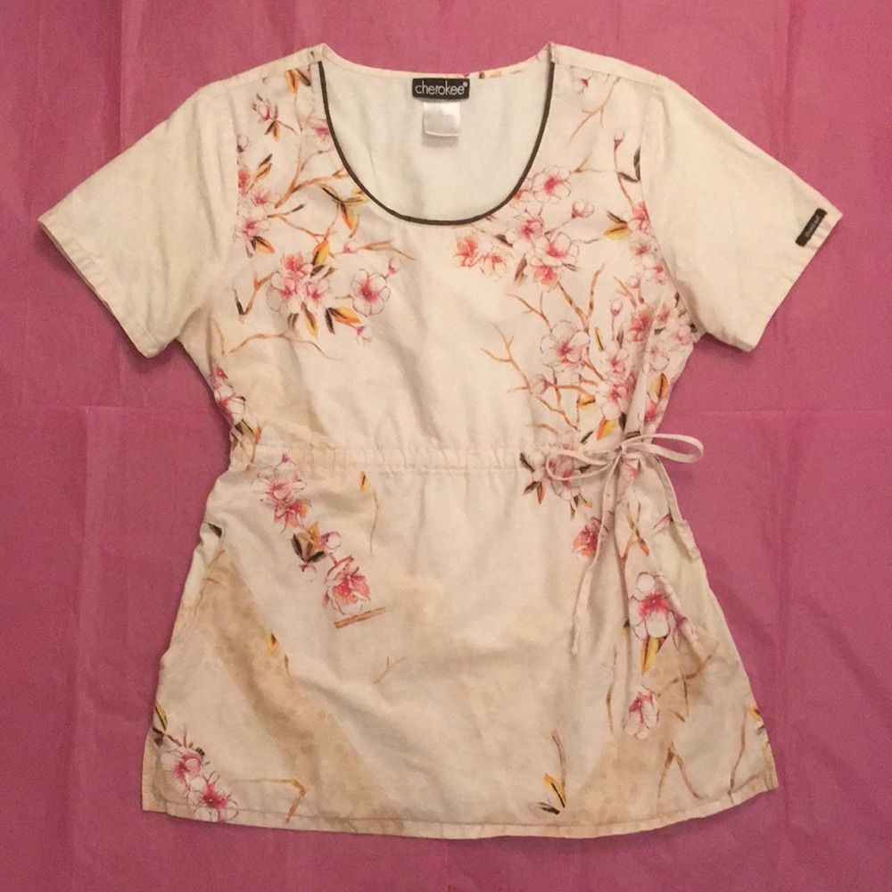 Cherokee Floral Cherry Blossoms Scrub Top Size Small